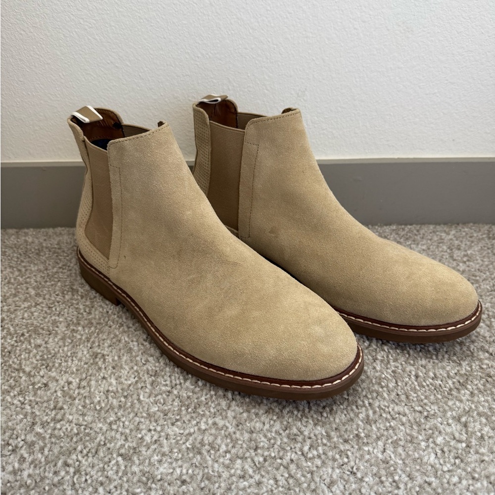 Steve Madden Tan Suede Chelsea Boots